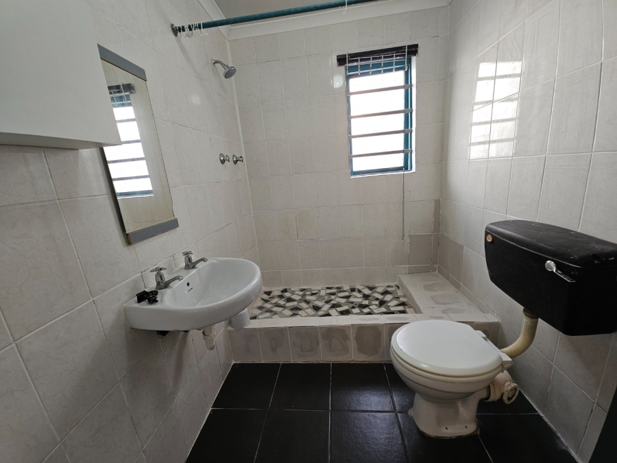 To Let 1 Bedroom Property for Rent in Westgate Western Cape